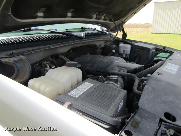 image for item DW9275 2007 GMC Sierra 1500 Crew Cab pickup truck