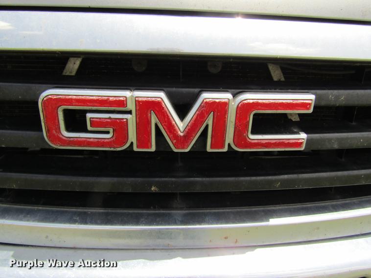 image for item DW9275 2007 GMC Sierra 1500 Crew Cab pickup truck