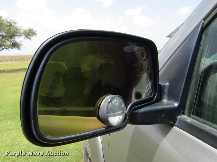 image for item DW9275 2007 GMC Sierra 1500 Crew Cab pickup truck