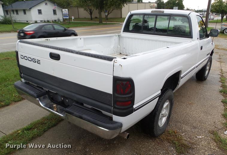 image for item DZ9430 1997 Dodge Ram 1500 pickup truck