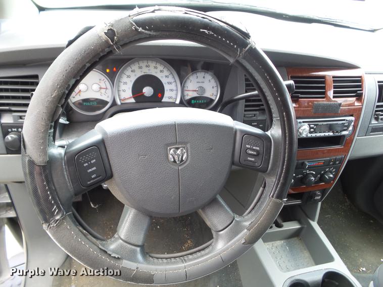 image for item DZ9431 2004 Dodge Durango SLT SUV