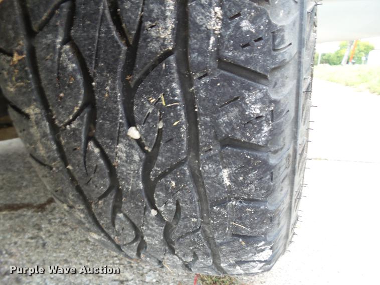 image for item DZ9431 2004 Dodge Durango SLT SUV