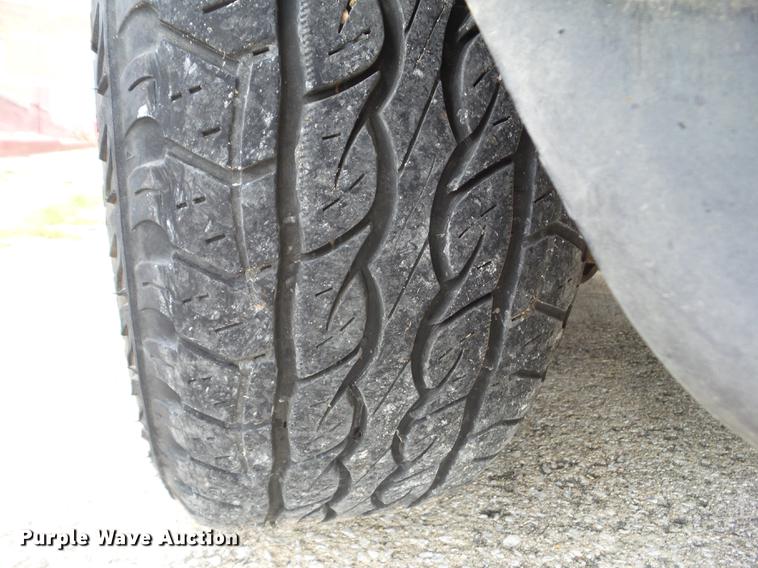 image for item DZ9431 2004 Dodge Durango SLT SUV