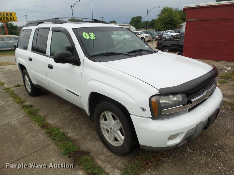 image for item DZ9432 2003 Chevrolet TrailBlazer EXT SUV