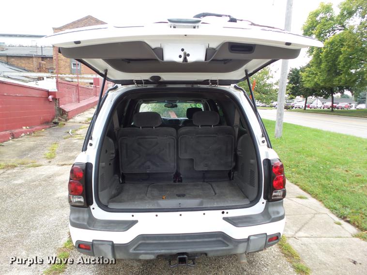 image for item DZ9432 2003 Chevrolet TrailBlazer EXT SUV