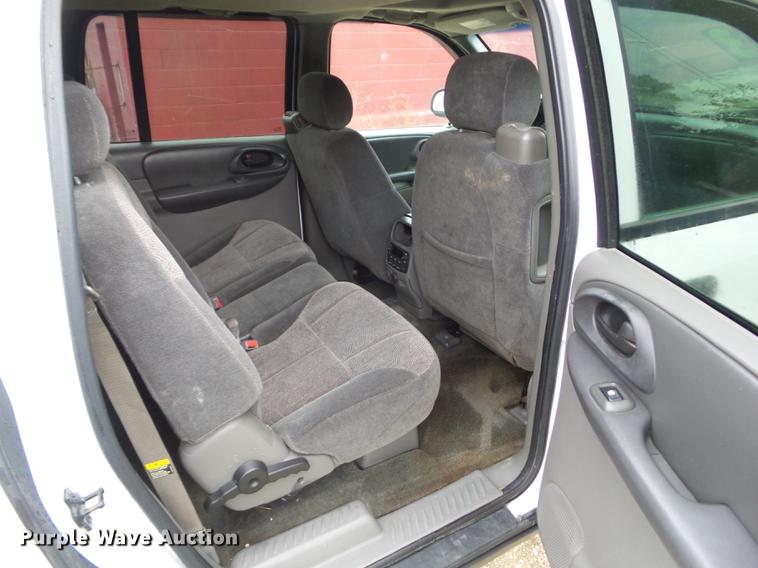 image for item DZ9432 2003 Chevrolet TrailBlazer EXT SUV