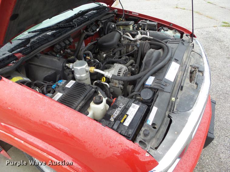 image for item DZ9433 1997 Chevrolet S10 Ext. Cab pickup truck