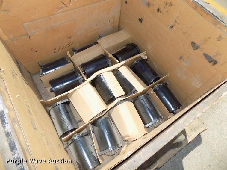 image for item DZ9524 (60) snow plow pump motors