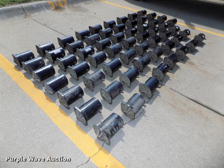 image for item DZ9524 (60) snow plow pump motors