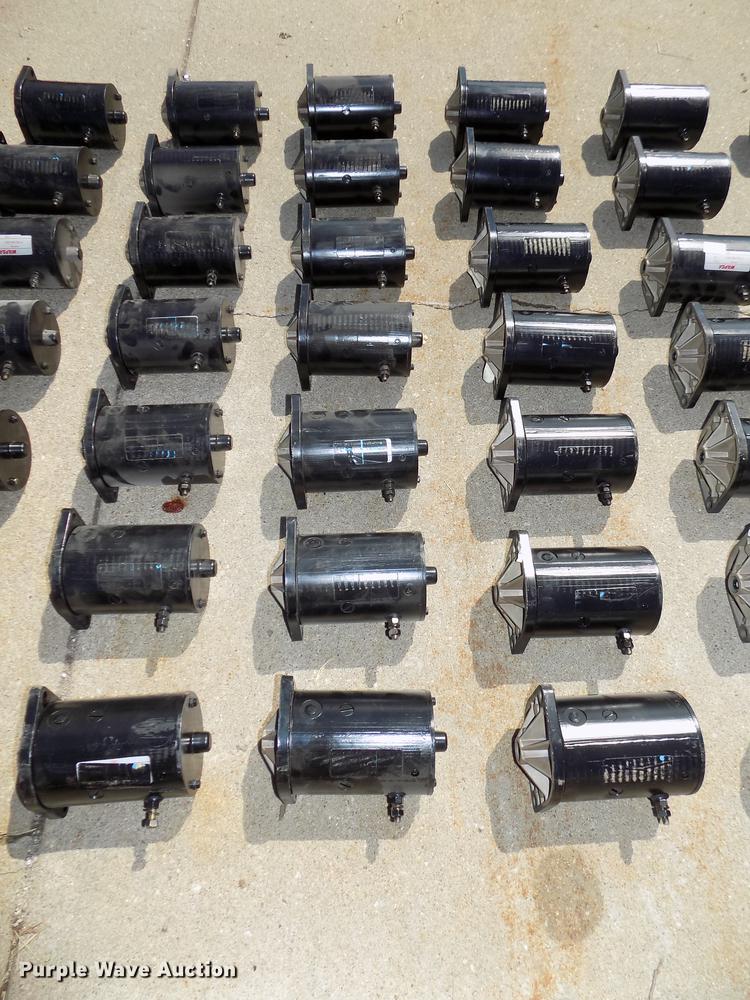 image for item DZ9524 (60) snow plow pump motors