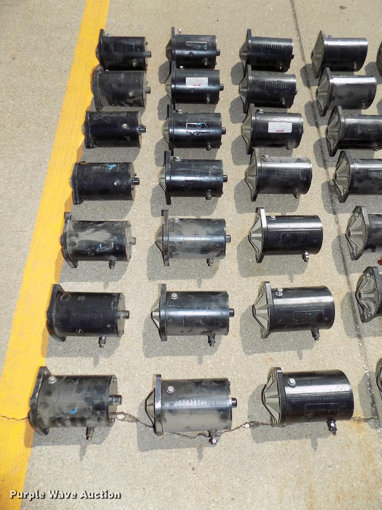 image for item DZ9524 (60) snow plow pump motors