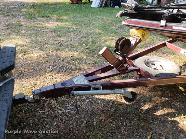 image for item EF9864 1992 Gambler boat