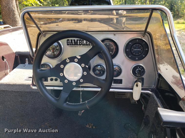 image for item EF9864 1992 Gambler boat