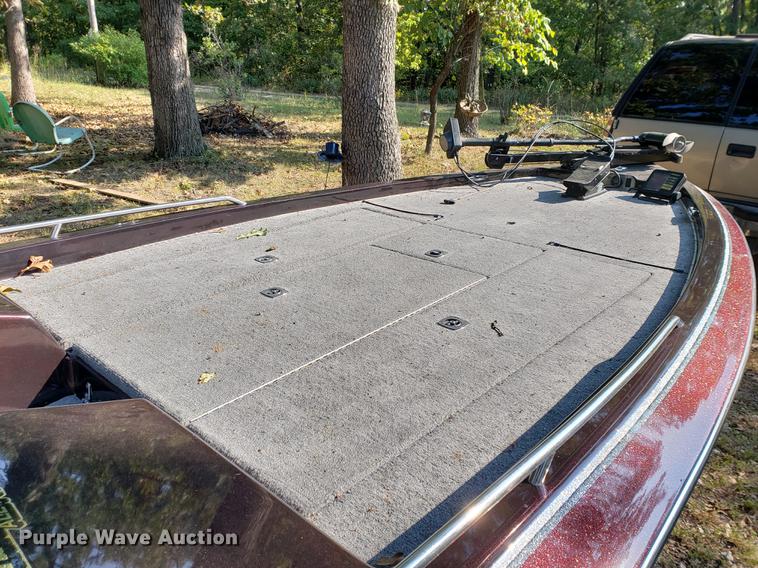 image for item EF9864 1992 Gambler boat