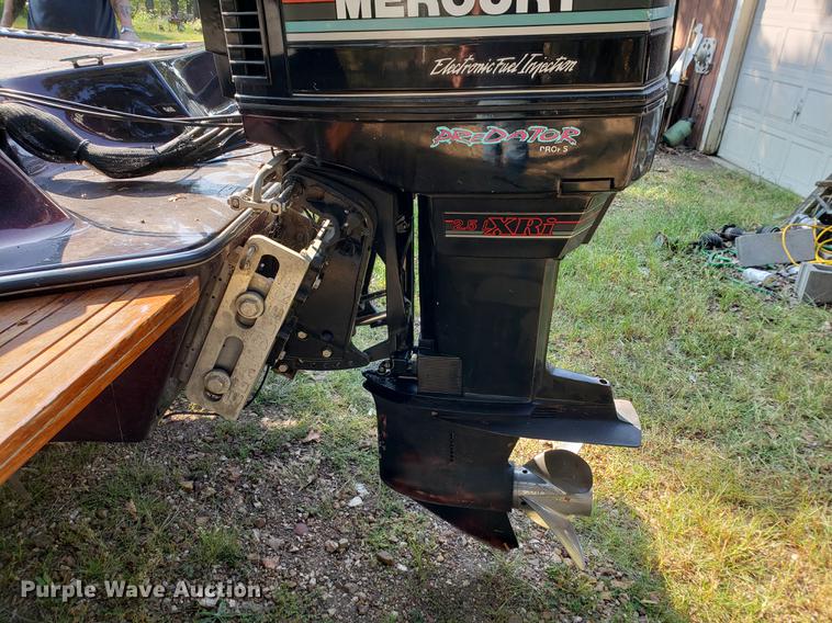 image for item EF9864 1992 Gambler boat