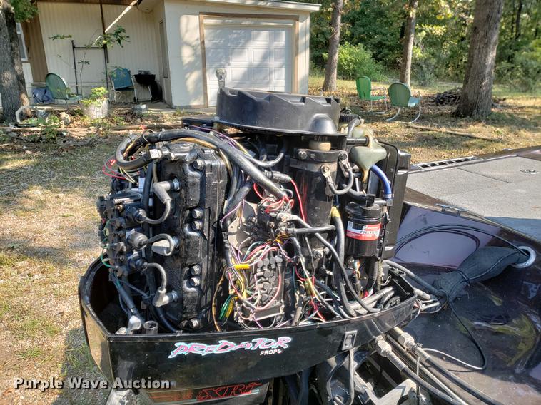 image for item EF9864 1992 Gambler boat