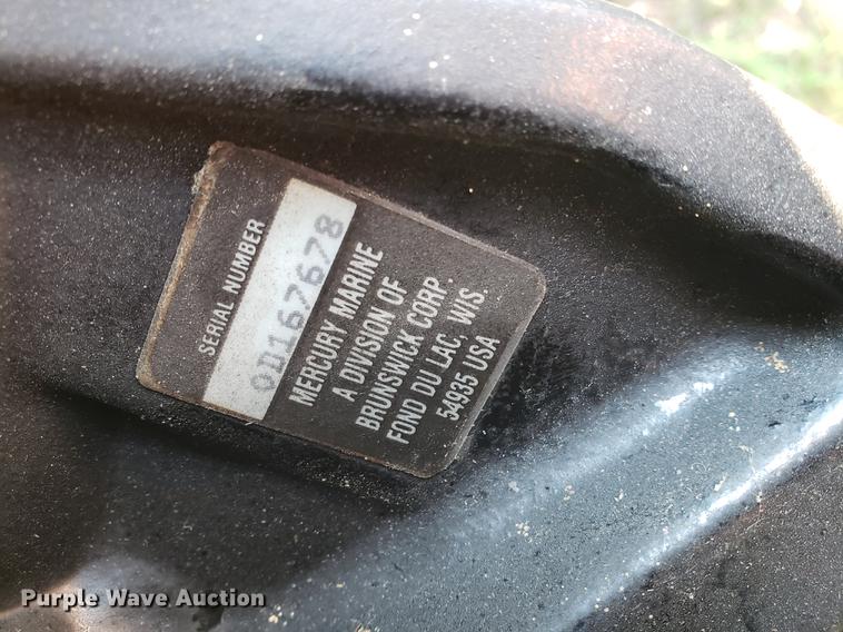 image for item EF9864 1992 Gambler boat