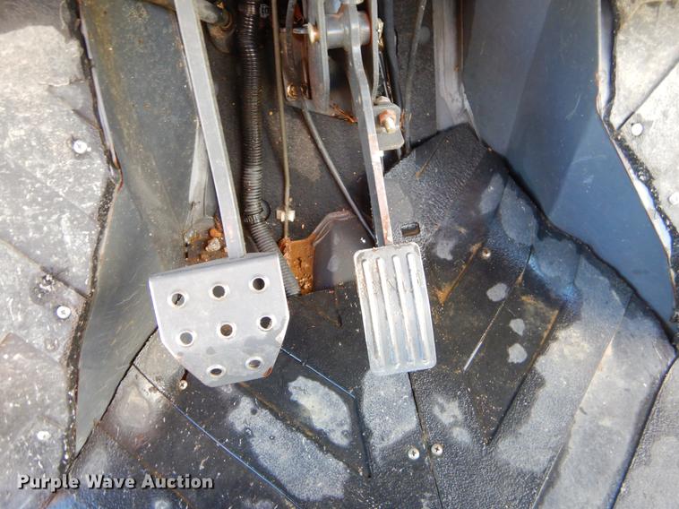 image for item EO9573 2008 Kubota RTV500 utility vehicle