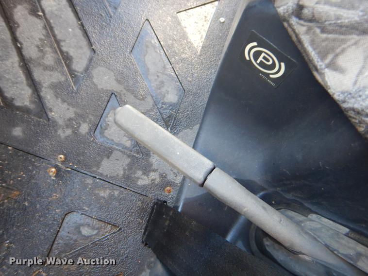 image for item EO9573 2008 Kubota RTV500 utility vehicle