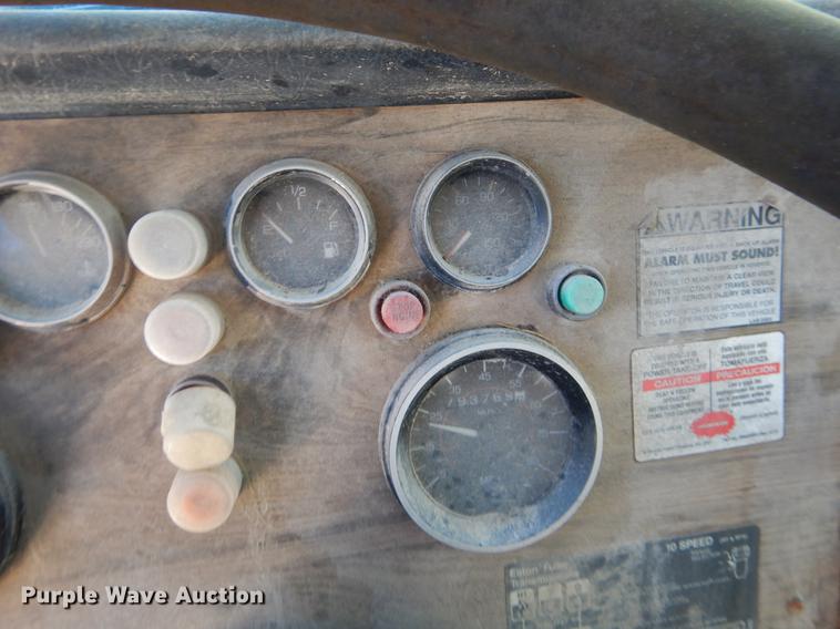 image for item EO9576 1995 Western Star 4964F truck cab and chassis