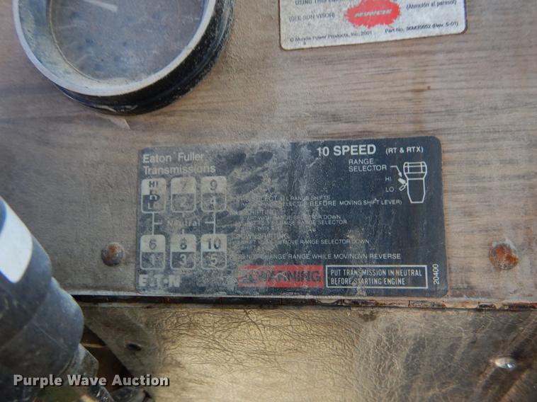 image for item EO9576 1995 Western Star 4964F truck cab and chassis