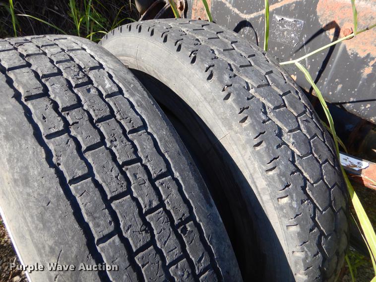 image for item EO9576 1995 Western Star 4964F truck cab and chassis