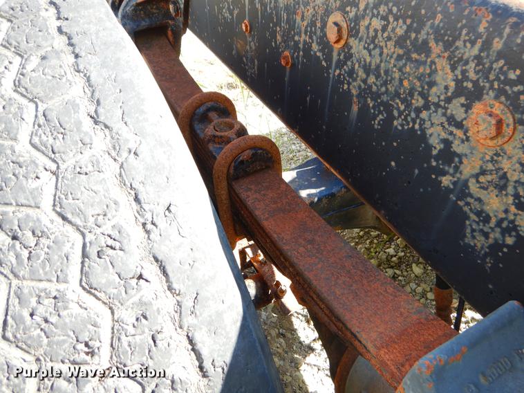 image for item EO9576 1995 Western Star 4964F truck cab and chassis