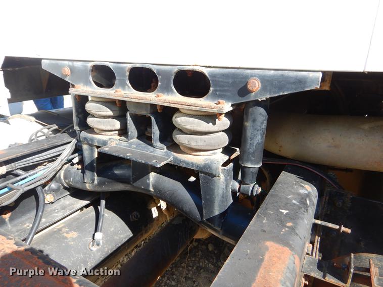 image for item EO9576 1995 Western Star 4964F truck cab and chassis
