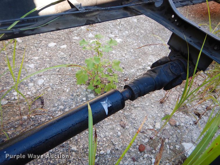 image for item EO9577 1999 International 4700 truck cab and chassis