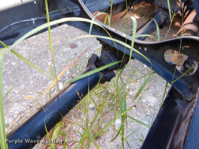 image for item EO9577 1999 International 4700 truck cab and chassis