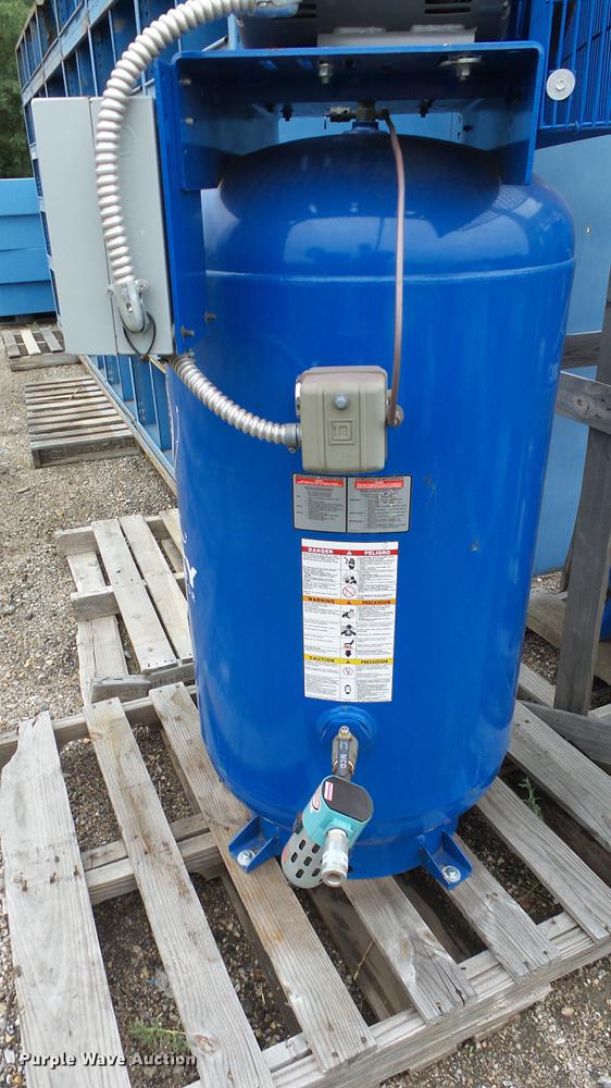 image for item FE9051 Quincy QT5 air compressor