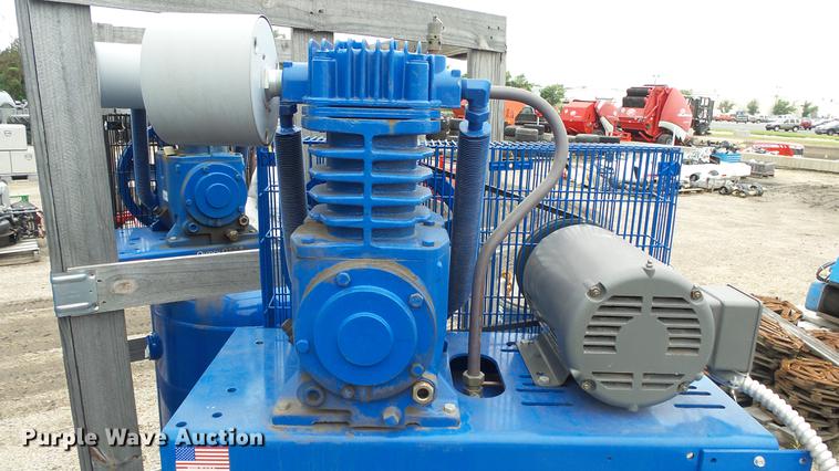 image for item FE9051 Quincy QT5 air compressor