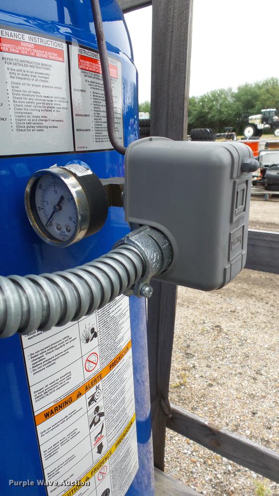 image for item FE9052 Quincy QT7.5 air compressor