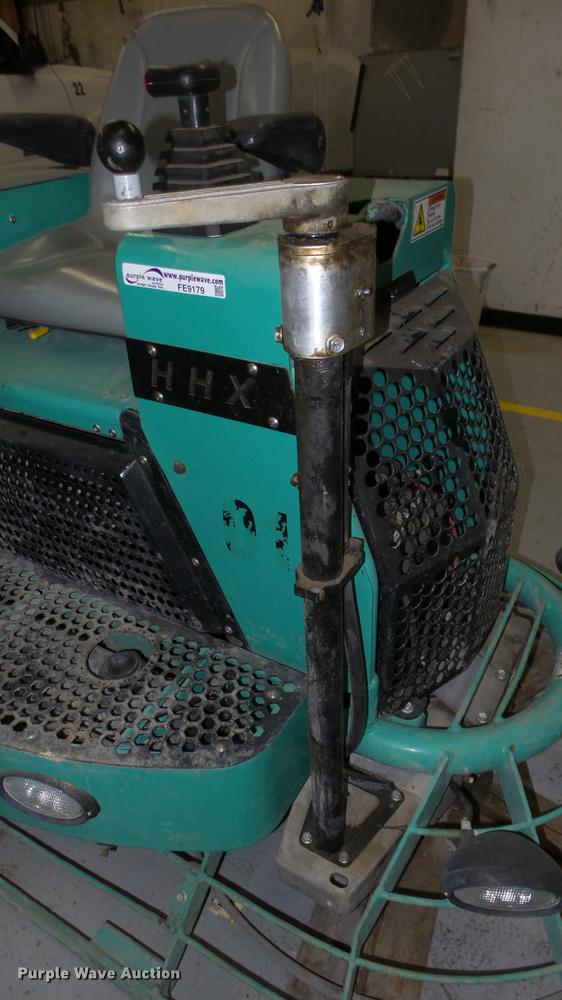image for item FE9179 2012 Whiteman HHXD5 power trowel