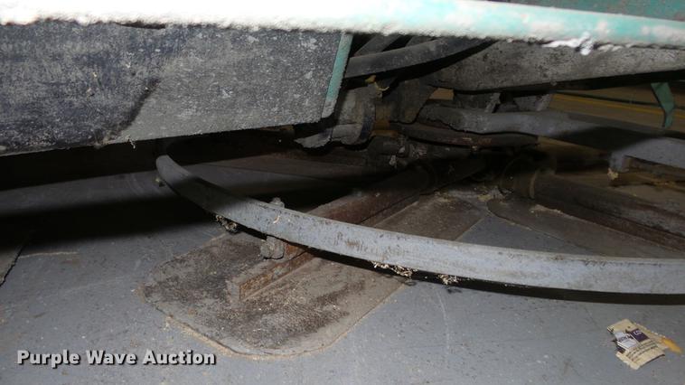 image for item FE9179 2012 Whiteman HHXD5 power trowel