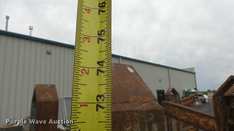 image for item FO9052 (6) steel pipe racks