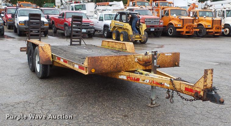 image for item FT9828 1999 Redi Haul utility trailer
