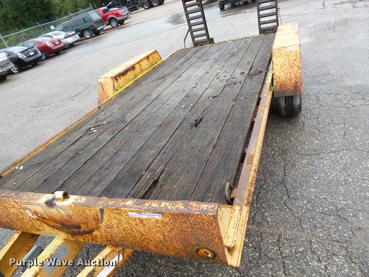 image for item FT9828 1999 Redi Haul utility trailer