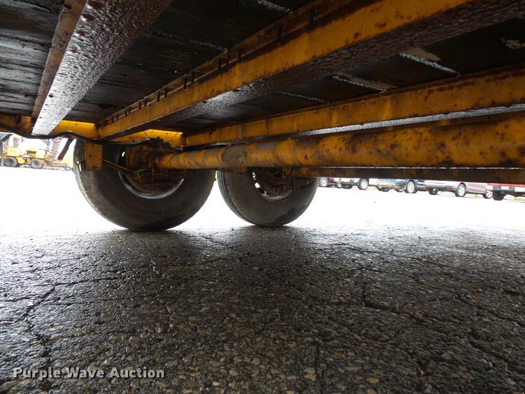 image for item FT9828 1999 Redi Haul utility trailer