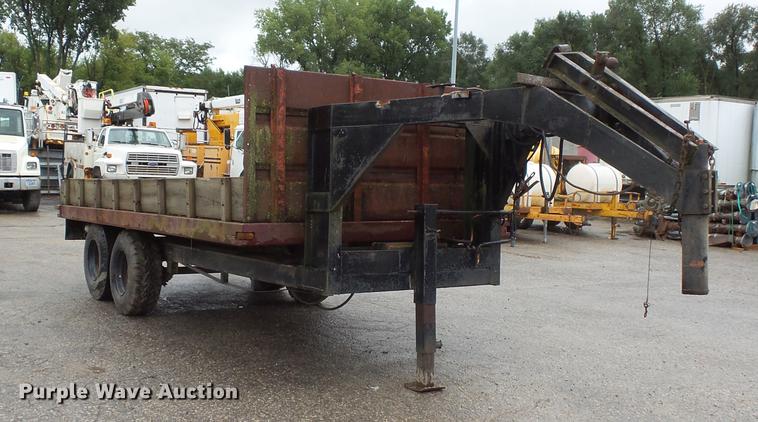 image for item FT9829 1972 Jyke dump trailer