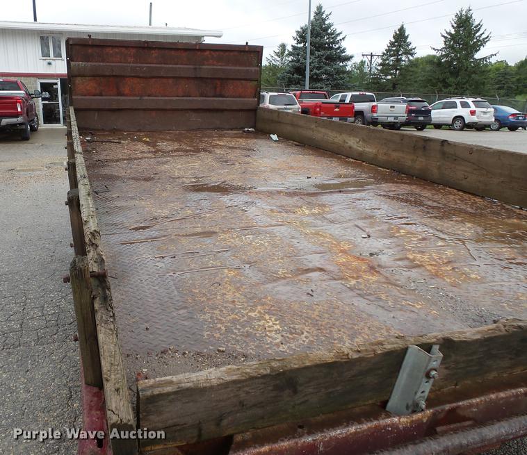 image for item FT9829 1972 Jyke dump trailer