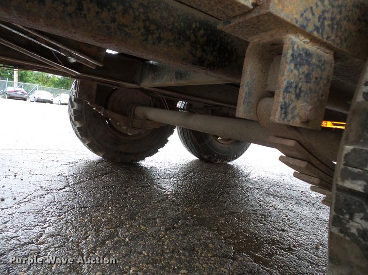 image for item FT9829 1972 Jyke dump trailer