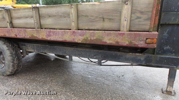 image for item FT9829 1972 Jyke dump trailer