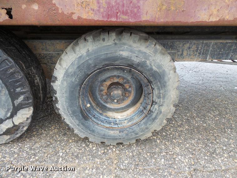 image for item FT9829 1972 Jyke dump trailer