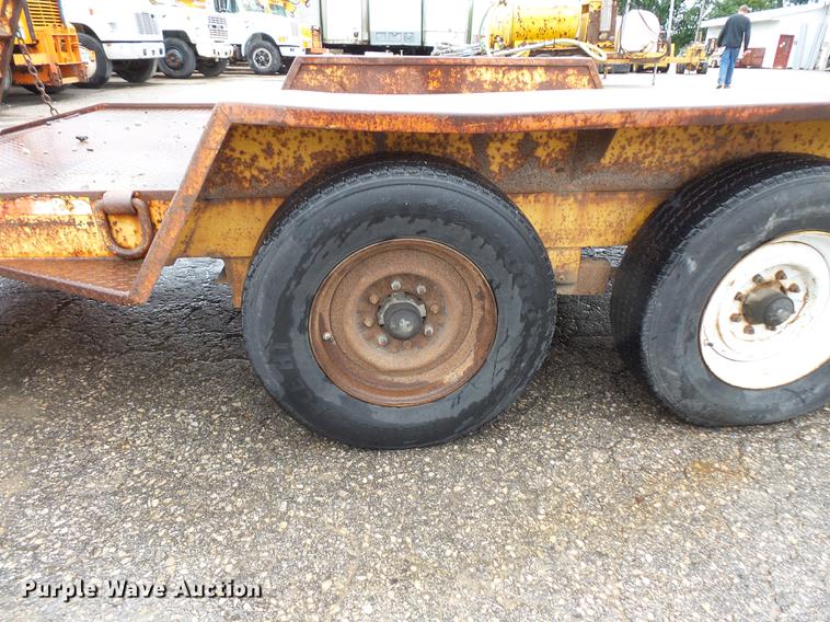 image for item FT9832 1999 Estes B6T-A utility trailer