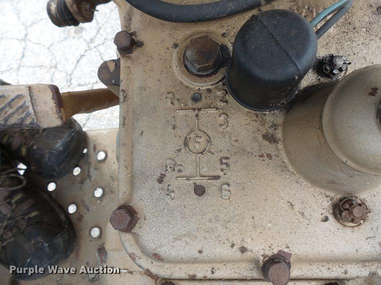 image for item FT9838 Long 460 tractor