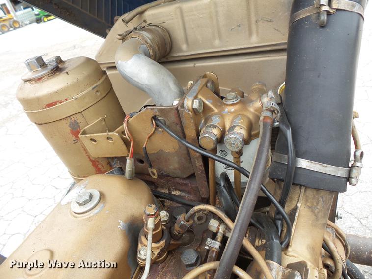 image for item FT9838 Long 460 tractor