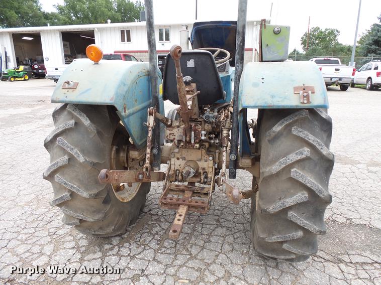 image for item FT9838 Long 460 tractor