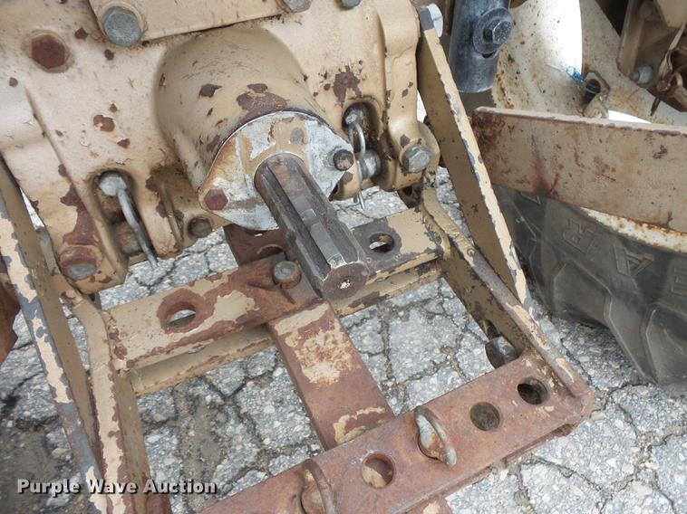 image for item FT9838 Long 460 tractor