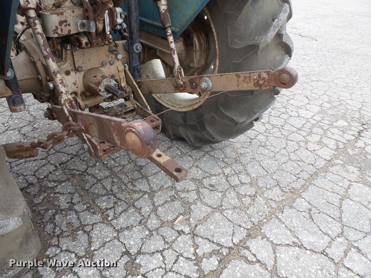 image for item FT9838 Long 460 tractor